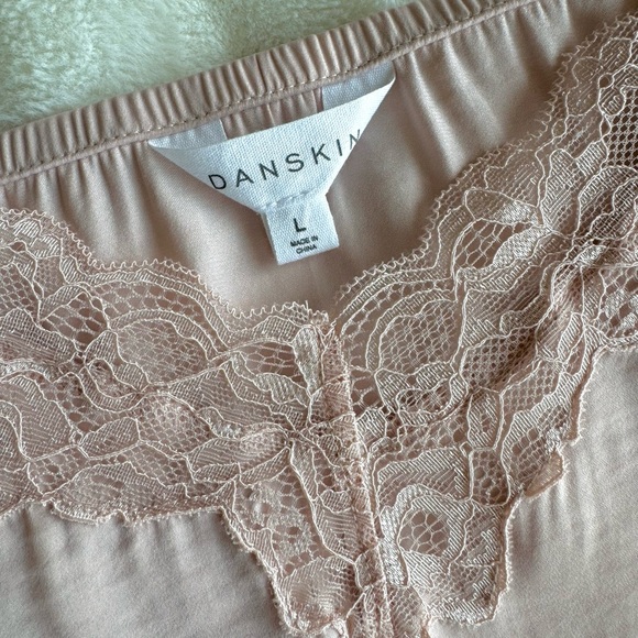 NWT Danskin Silky Sleep Camisole - Pearl Blush - Picture 4 of 9